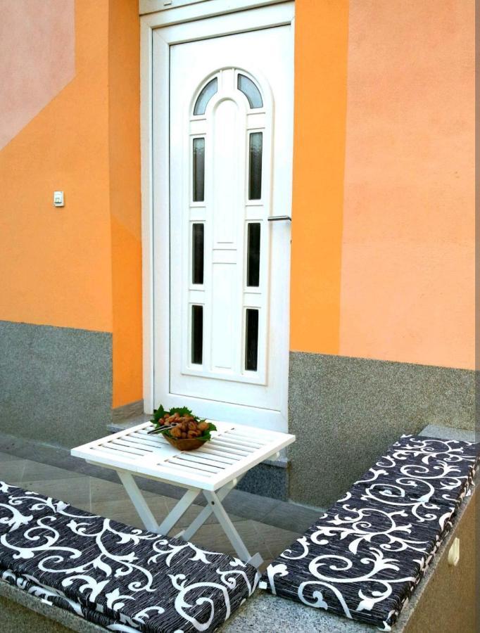 Apartment Ory Near The City Center With Free Parking Pula Exteriér fotografie
