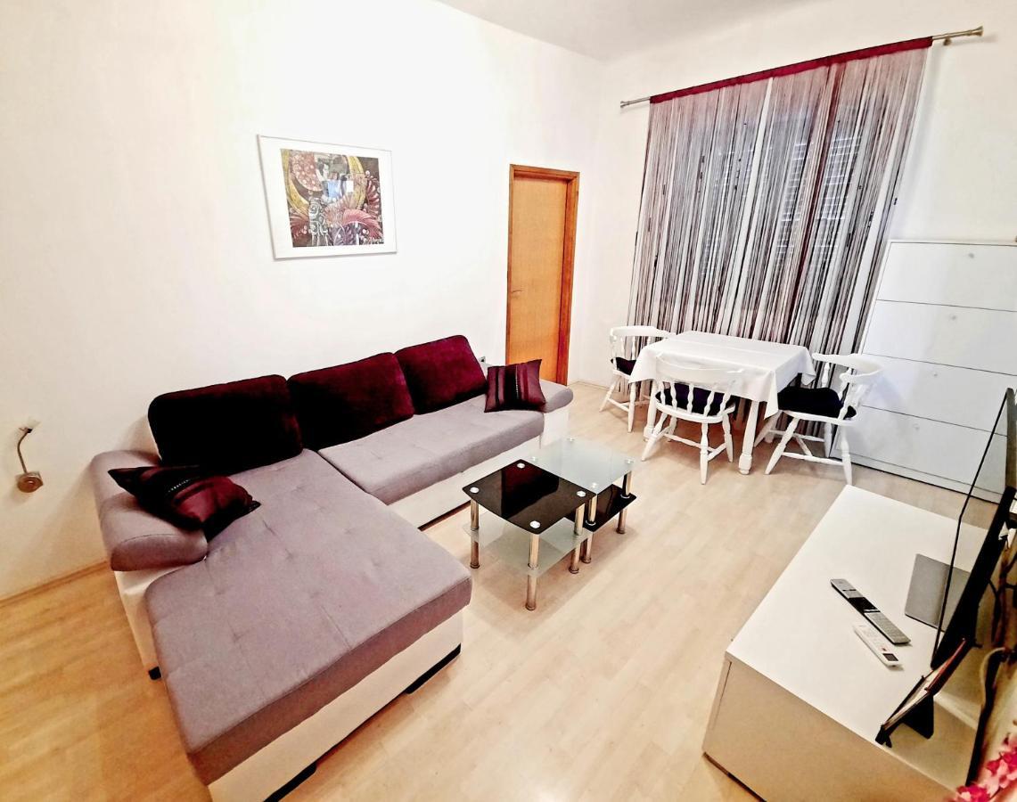 Apartment Ory Near The City Center With Free Parking Pula Exteriér fotografie